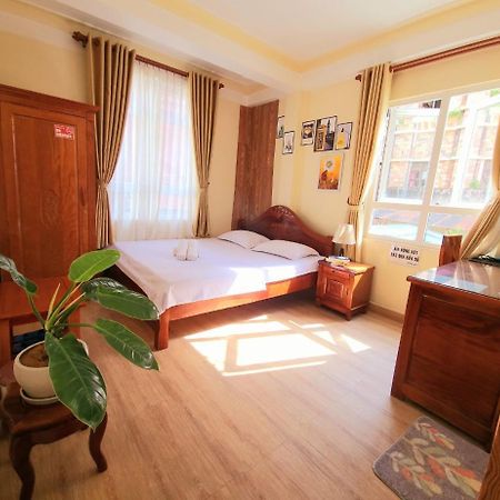 Binh Dao Hotel - Khach San Ngay Trung Tam Gia Re Далат Экстерьер фото